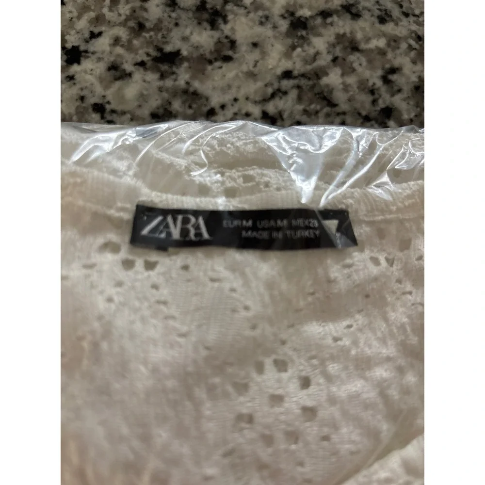 Zara White Eyelet Lace Blouse Long Puff Sleeve Ruffle Cuff Boho Top Medium